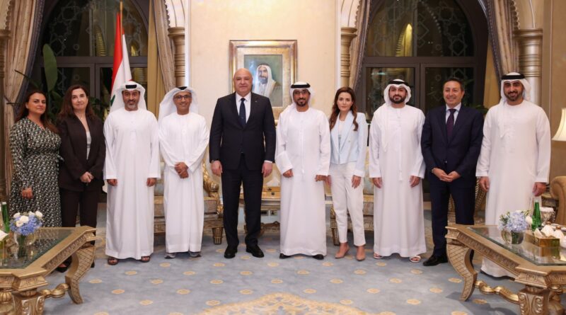 الرئيس عون التقى السفير  دندن والعاملين في السفارة في ابو ظبي وتحدث مع رؤساء تحرير الصحف الاماراتية
