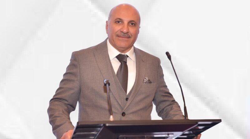 رجل الأعمال السيد نادر عزام يوجه تحية للعمال في عيدهم